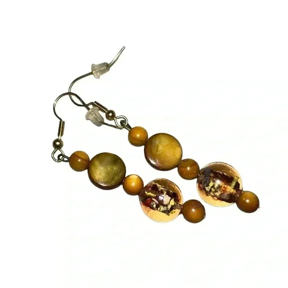 Gorgeous Glass Bead Earrings and Necklace set - Picture 3 of 8